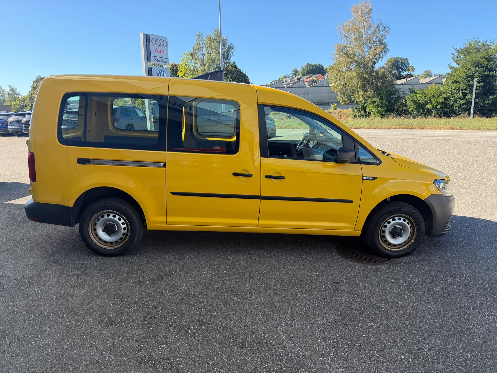 VW Caddy Maxi 2.0TDI 4Motion BlueMotion Technology, Diesel, Second hand / Used, Manual - 6