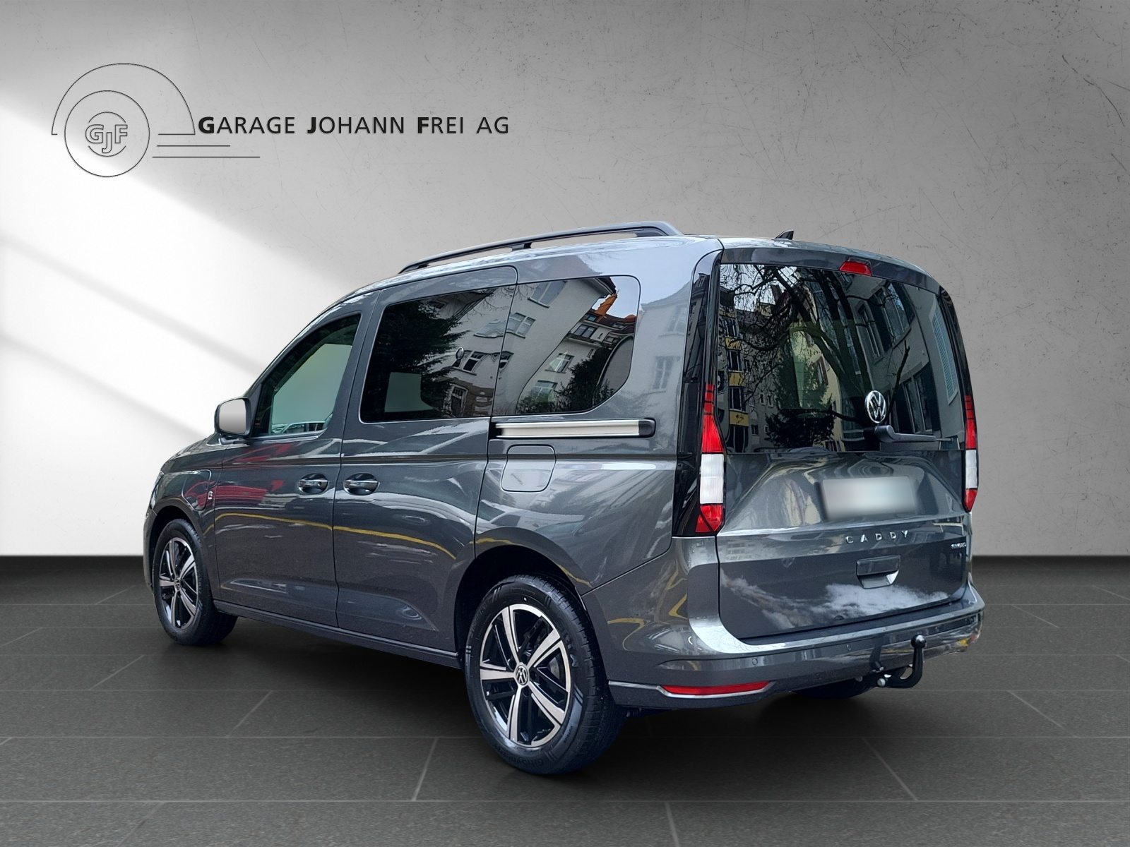 VW Caddy Liberty, Full-Hybrid Petrol/Electric, Ex-demonstrator, Automatic - 3