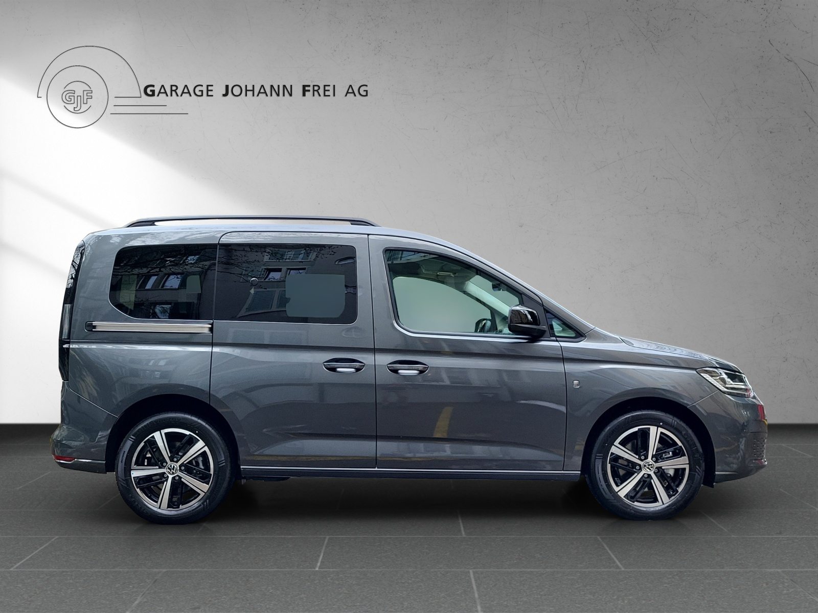 VW Caddy Liberty, Full-Hybrid Petrol/Electric, Ex-demonstrator, Automatic - 6