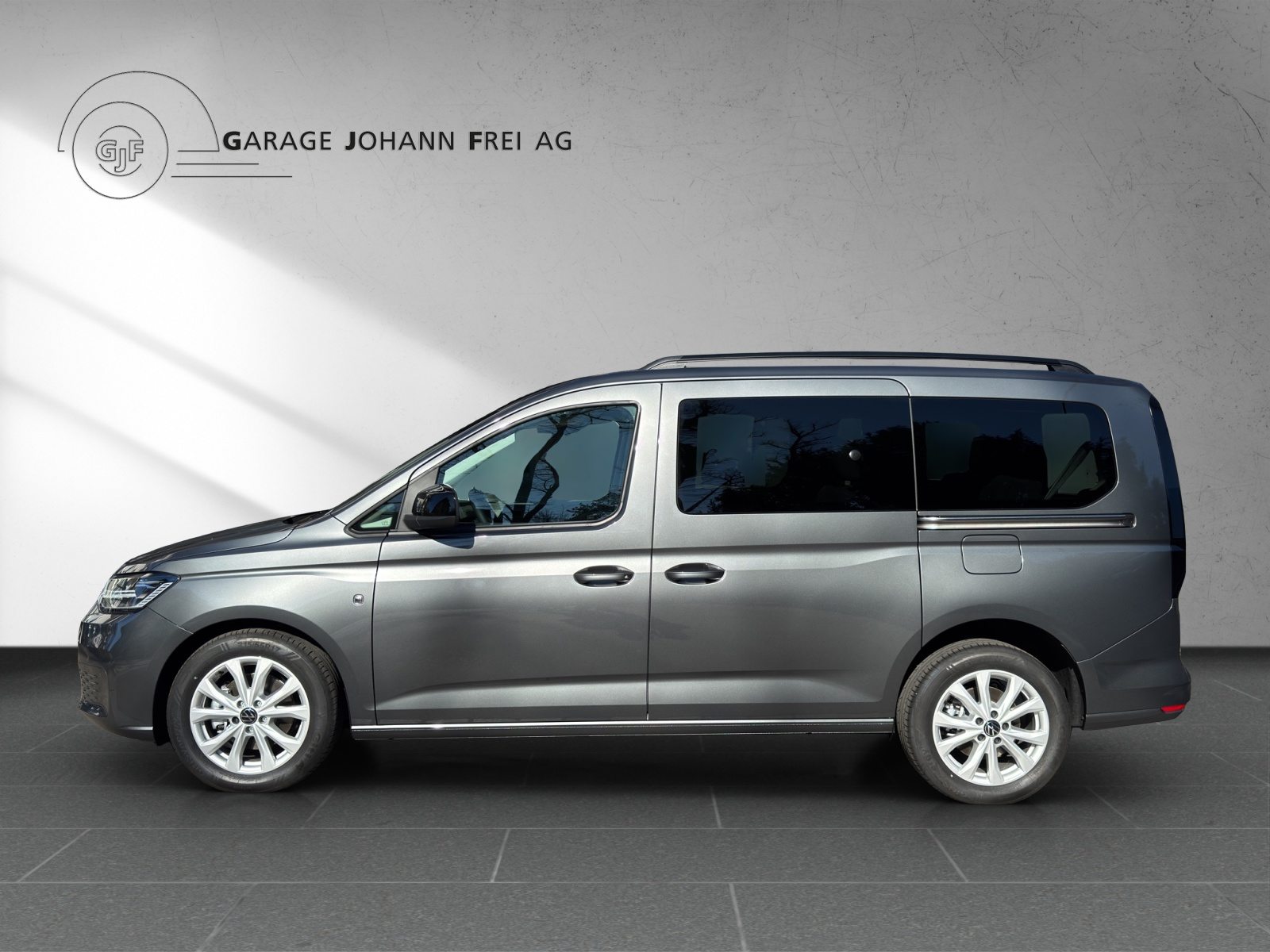 VW Caddy Liberty Maxi, Petrol, Ex-demonstrator, Automatic - 2