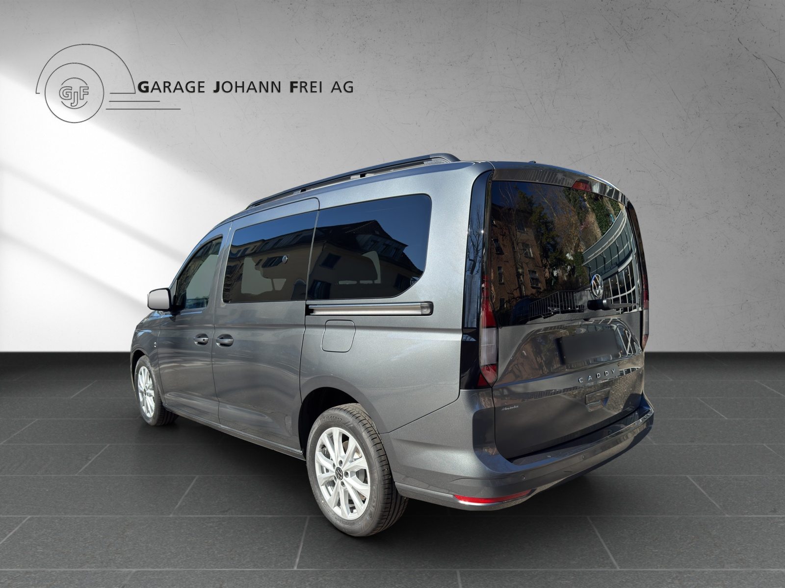 VW Caddy Liberty Maxi, Petrol, Ex-demonstrator, Automatic - 3