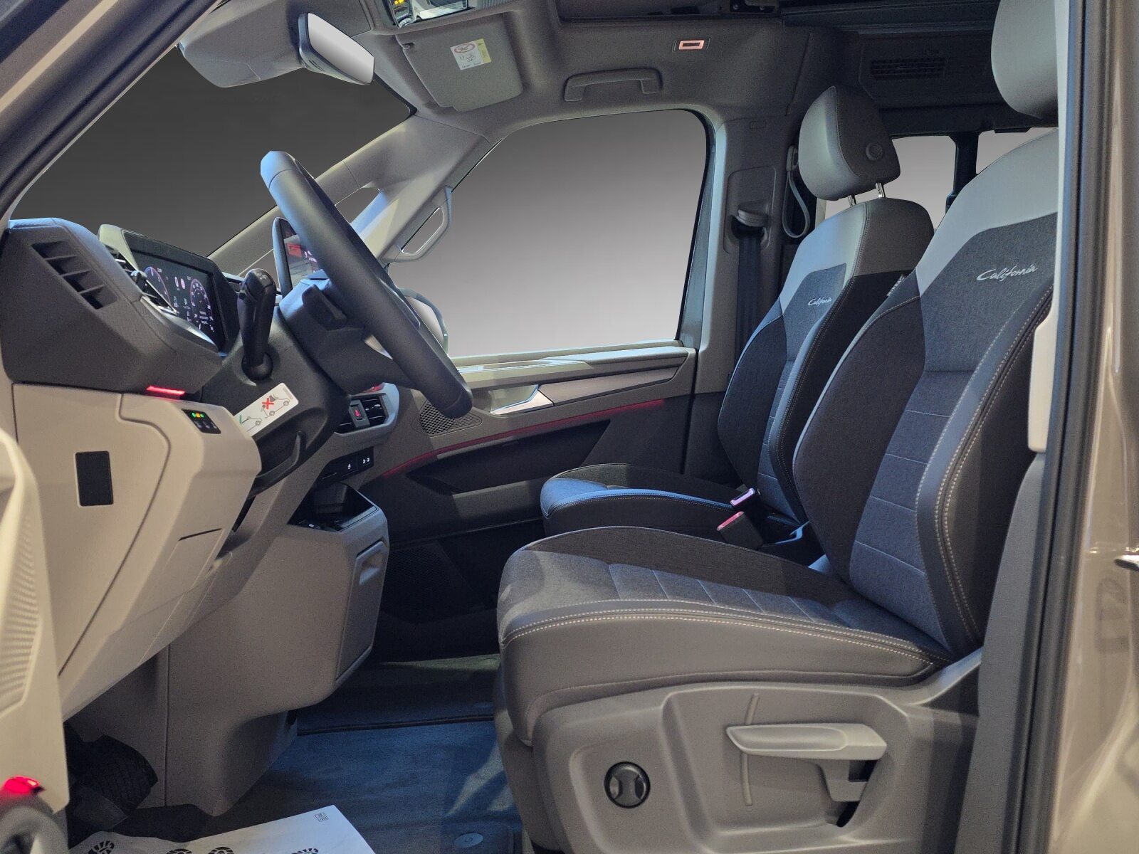 VW California Ocean Liberty, Full hybrid petrol/electric, Demonstration car, Automatic - 6