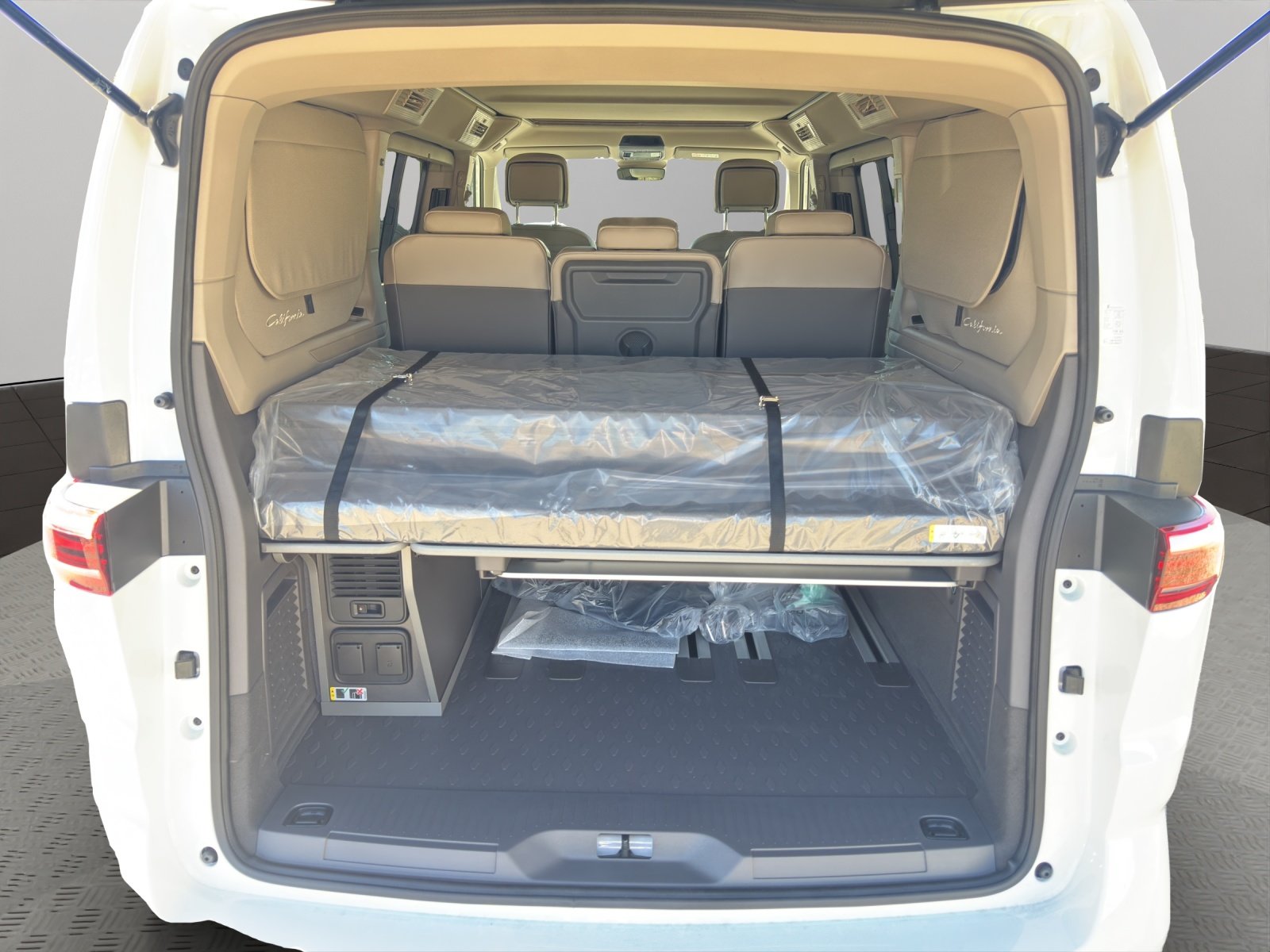 VW California Beach Tour Liberty, Diesel, Neuwagen, Automatik - 6