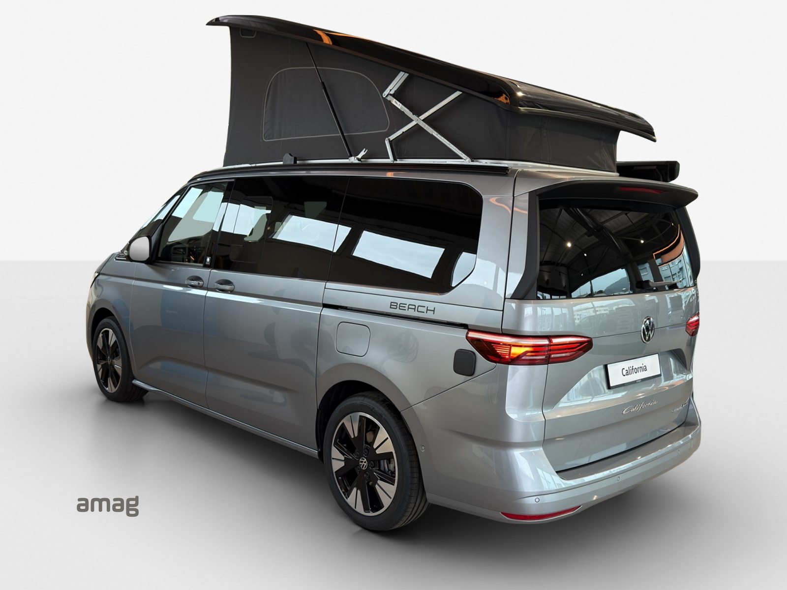 VW California Beach Tour Liberty, Voll-Hybrid Benzin/Elektro, Neuwagen, Automatik - 3