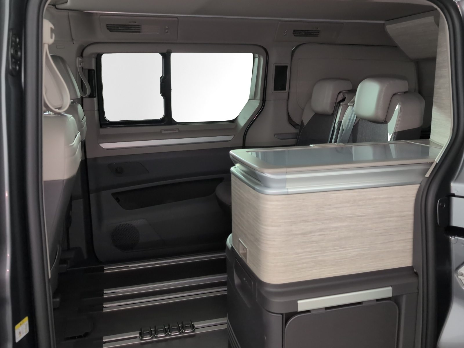 VW California Ocean Liberty, Full-Hybrid Petrol/Electric, New car, Automatic - 6