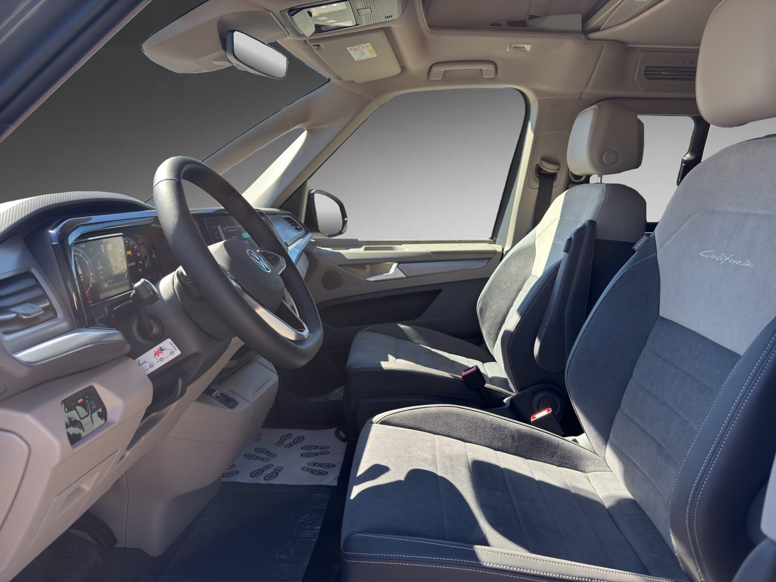 VW California Ocean Liberty, Voll-Hybrid Benzin/Elektro, Neuwagen, Automatik - 5