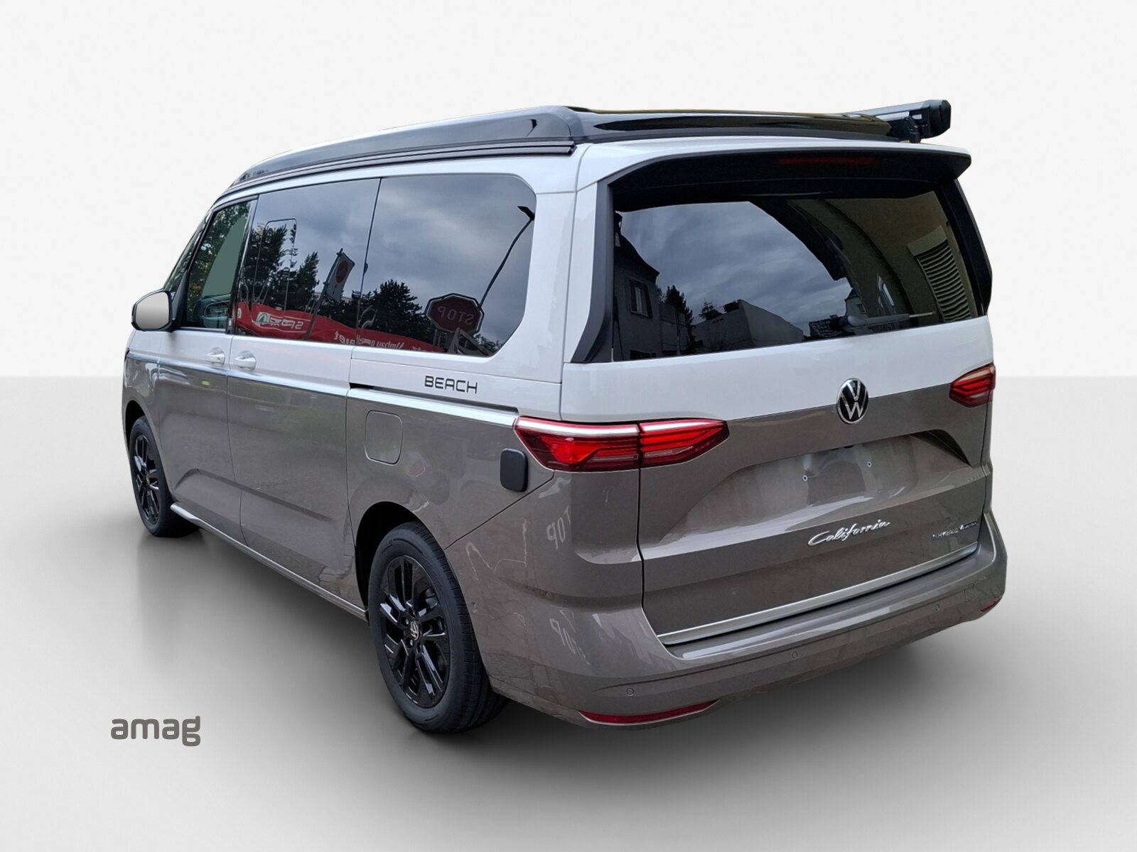 VW California Beach Tour Liberty, Voll-Hybrid Benzin/Elektro, Neuwagen, Automatik - 3