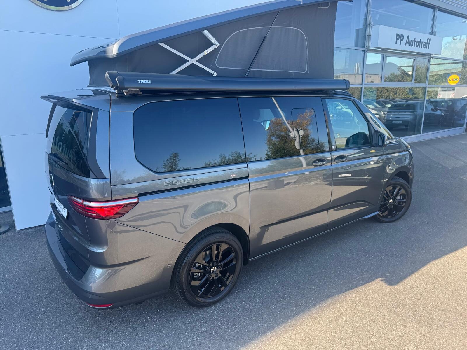 VW California Beach Liberty, Diesel, Occasion / Gebraucht, Automatik - 5