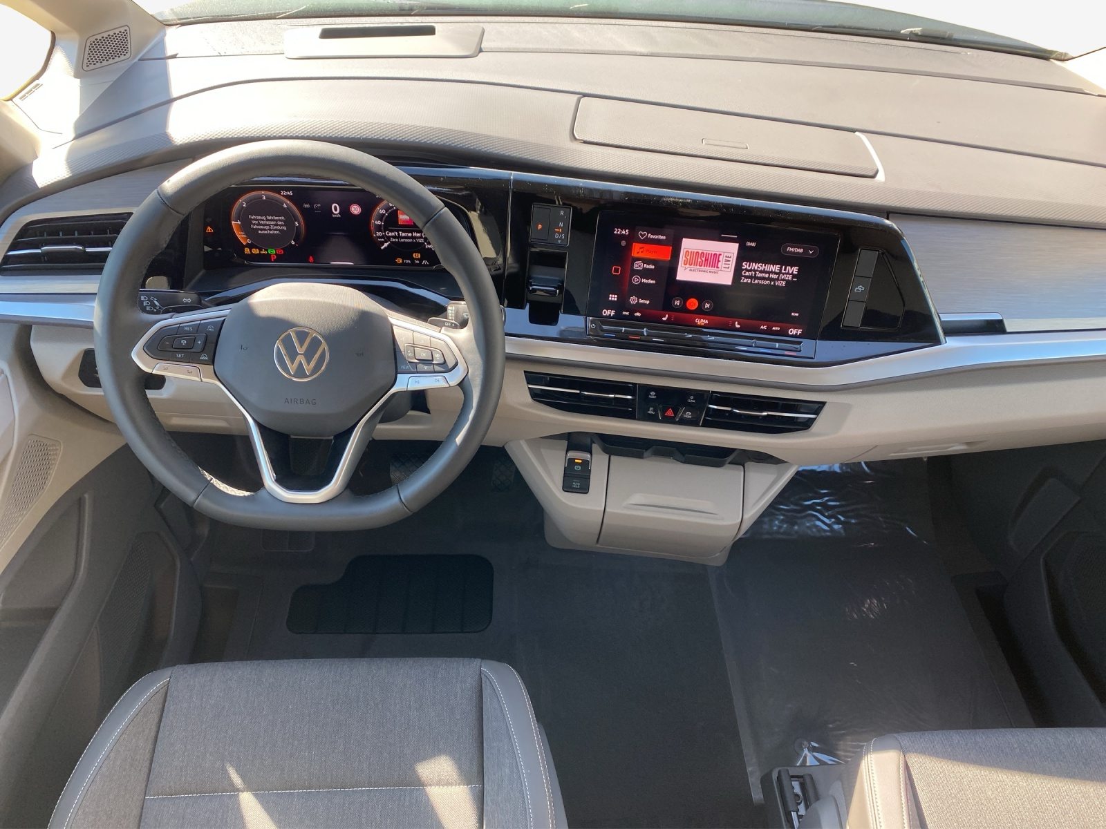 VW California Ocean Liberty, Diesel, Ex-demonstrator, Automatic - 4