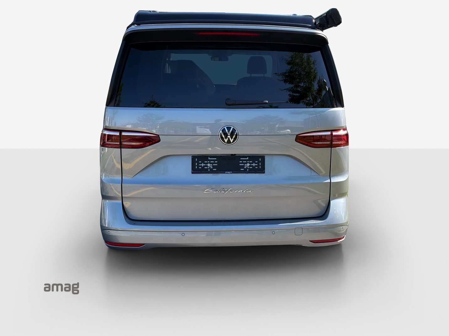 VW California Beach Tour, Diesel, Ex-demonstrator, Automatic - 4