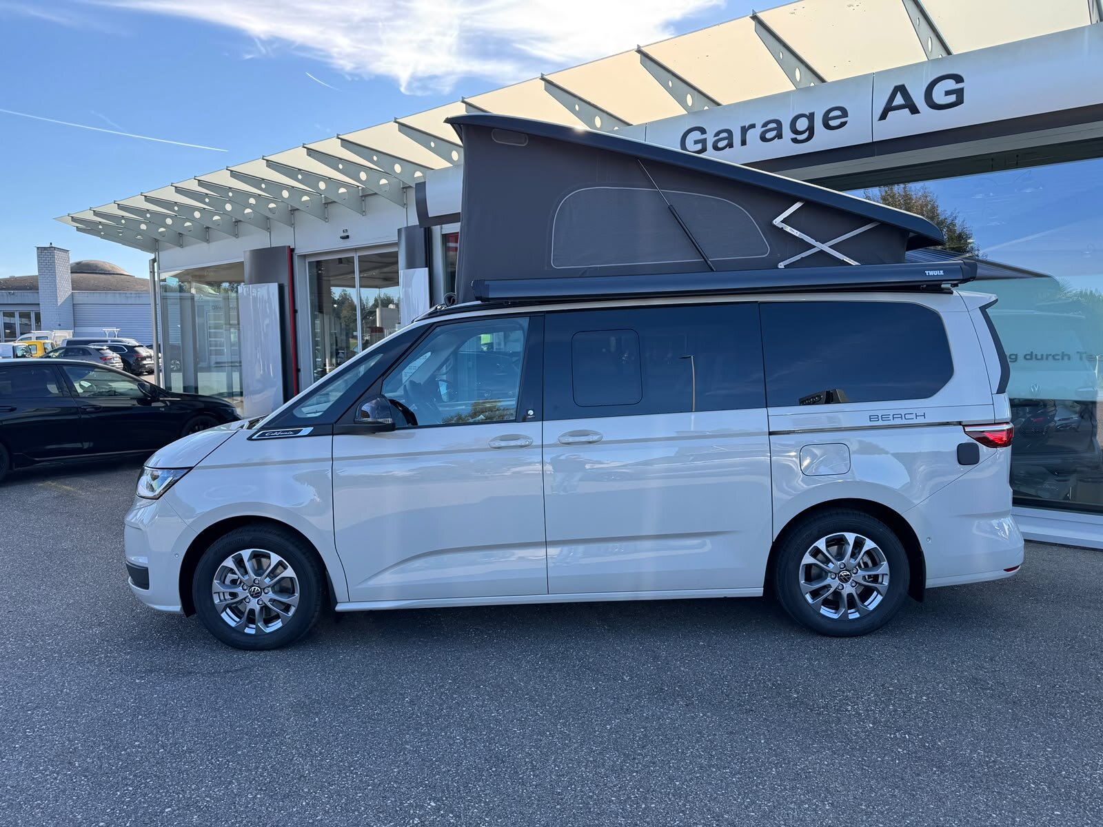 VW California eHybrid Beach Tour Liberty 4Motion / 4x4 mit 5-S, Hybride Intégral Essence/Électricité, Voiture nouvelle, Automatique - 2
