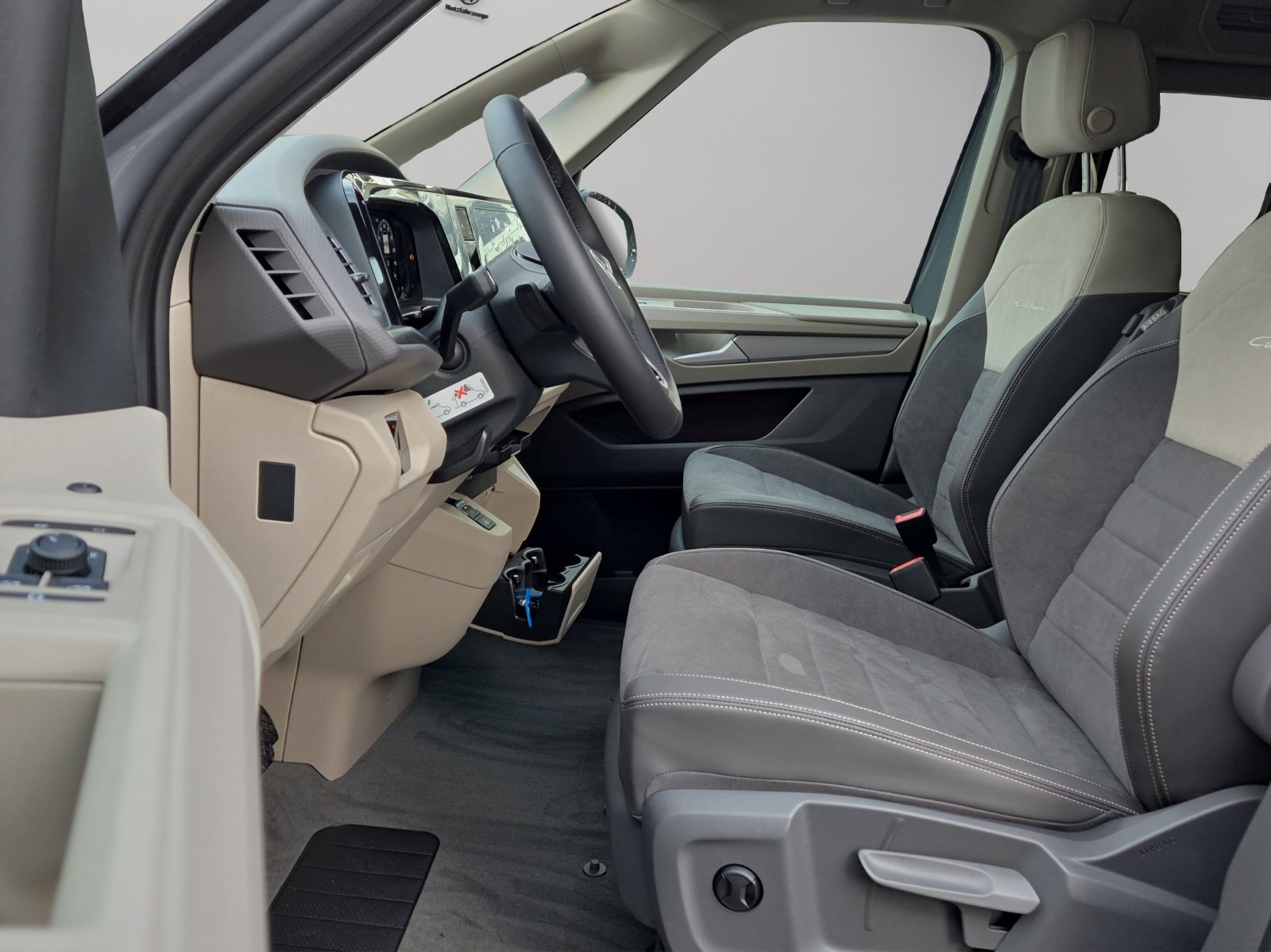 VW California 2.0 TDI Beach Tour Liberty, Diesel, Neuwagen, Automatik - 6
