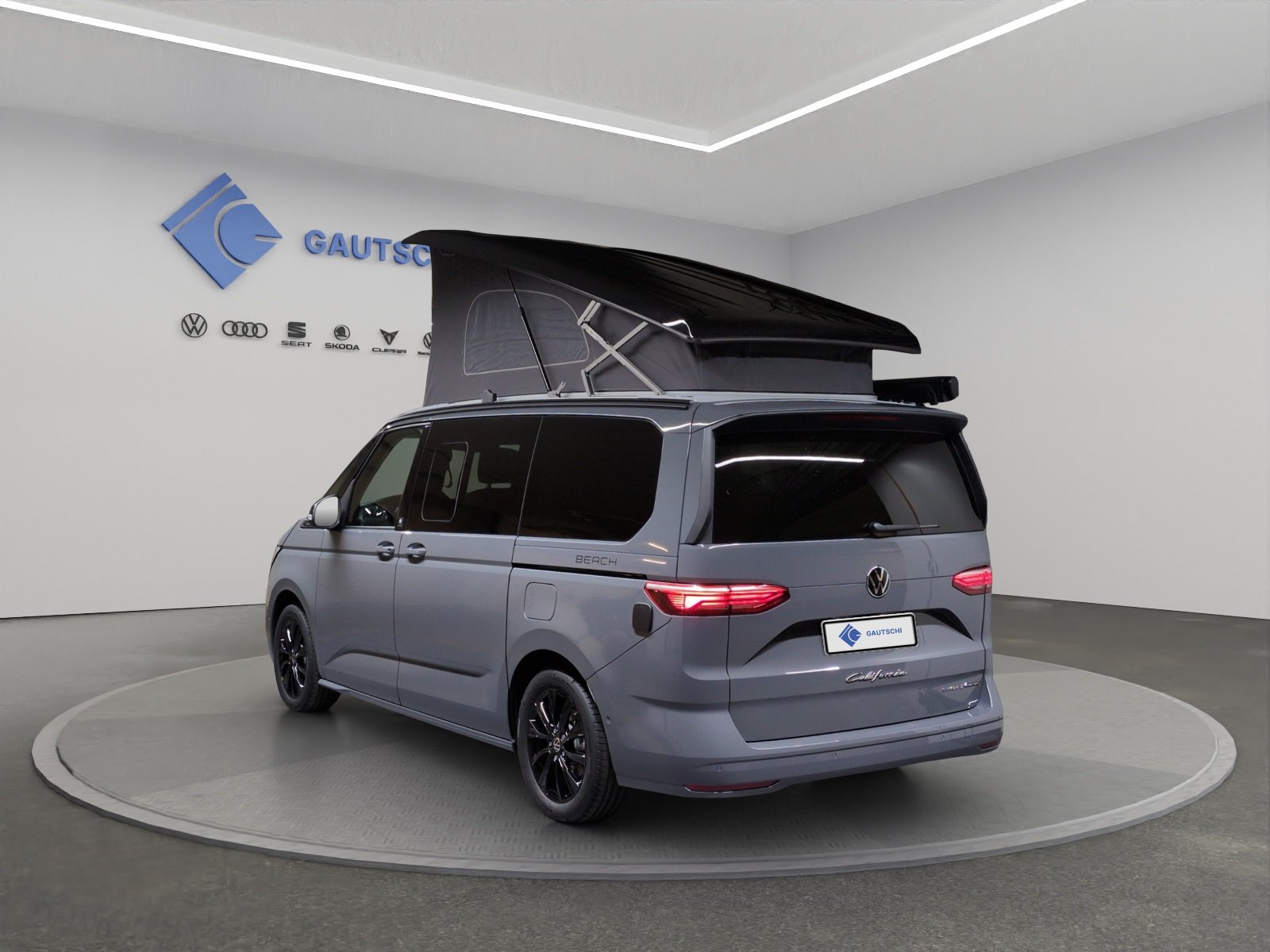 VW California eHybrid Beach Tour Liberty 4Motion, Plug-in-Hybrid Petrol/Electric, New car, Automatic - 3