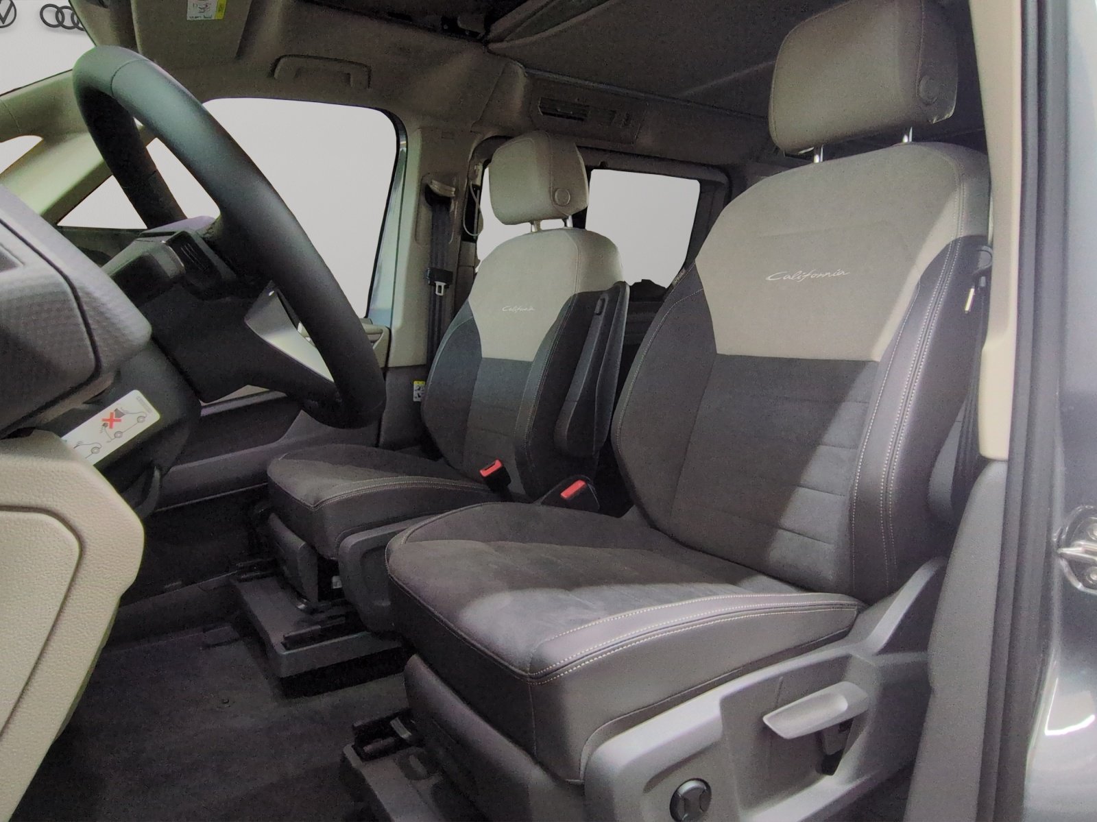 VW California eHybrid Beach Tour Liberty 4Motion, Plug-in-Hybrid Benzin/Elektro, Neuwagen, Automatik - 6