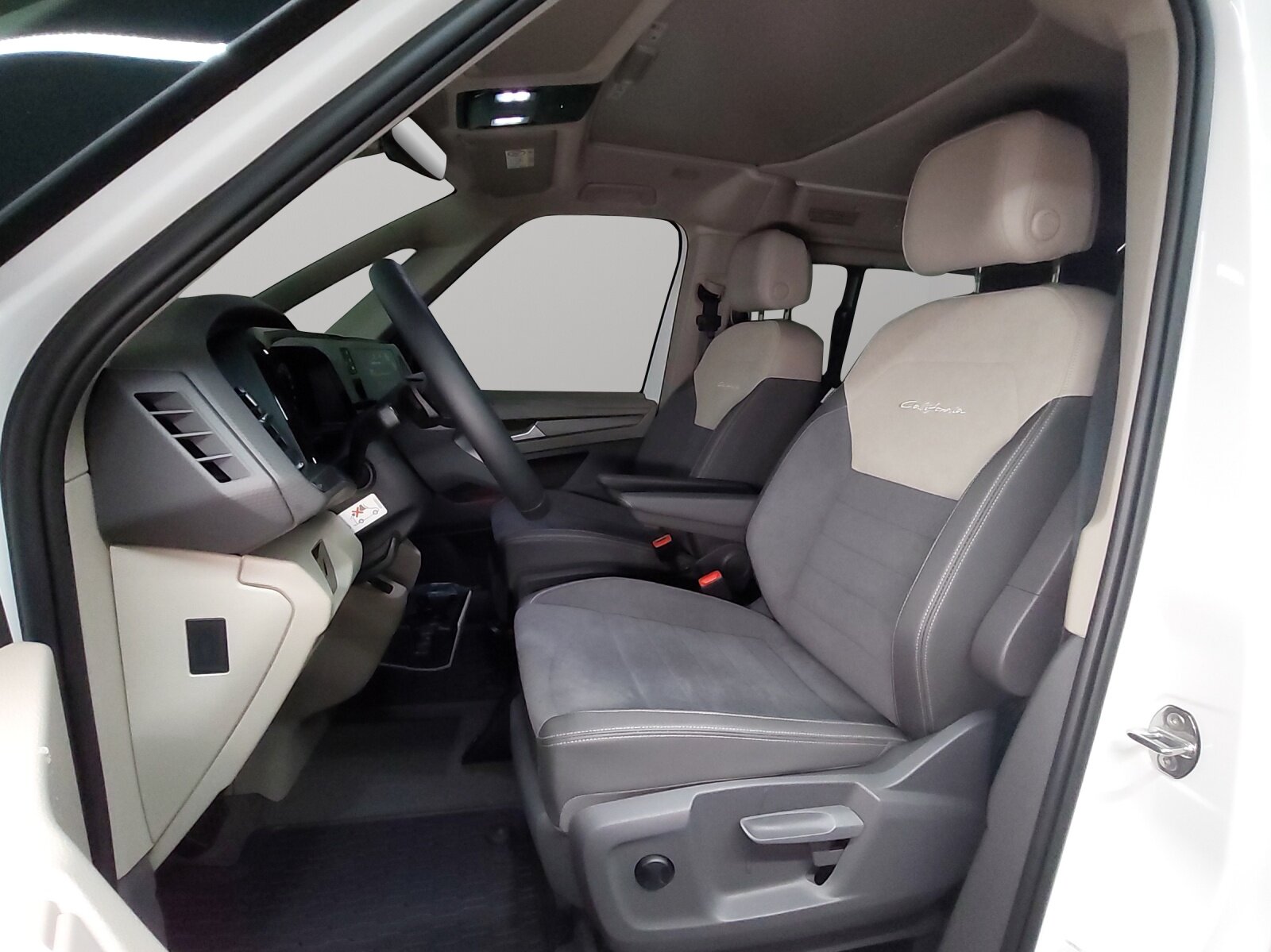 VW California Ocean Liberty eHybrid, Plug-in-Hybrid Benzin/Elektro, Occasion / Gebraucht, Automatik - 6