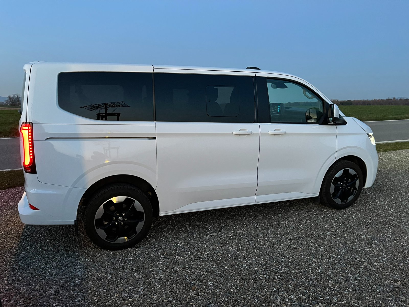 VW Caravelle 3100 2.0 TDI 170 Style 4motion, Diesel, Second hand / Used, Automatic - 4