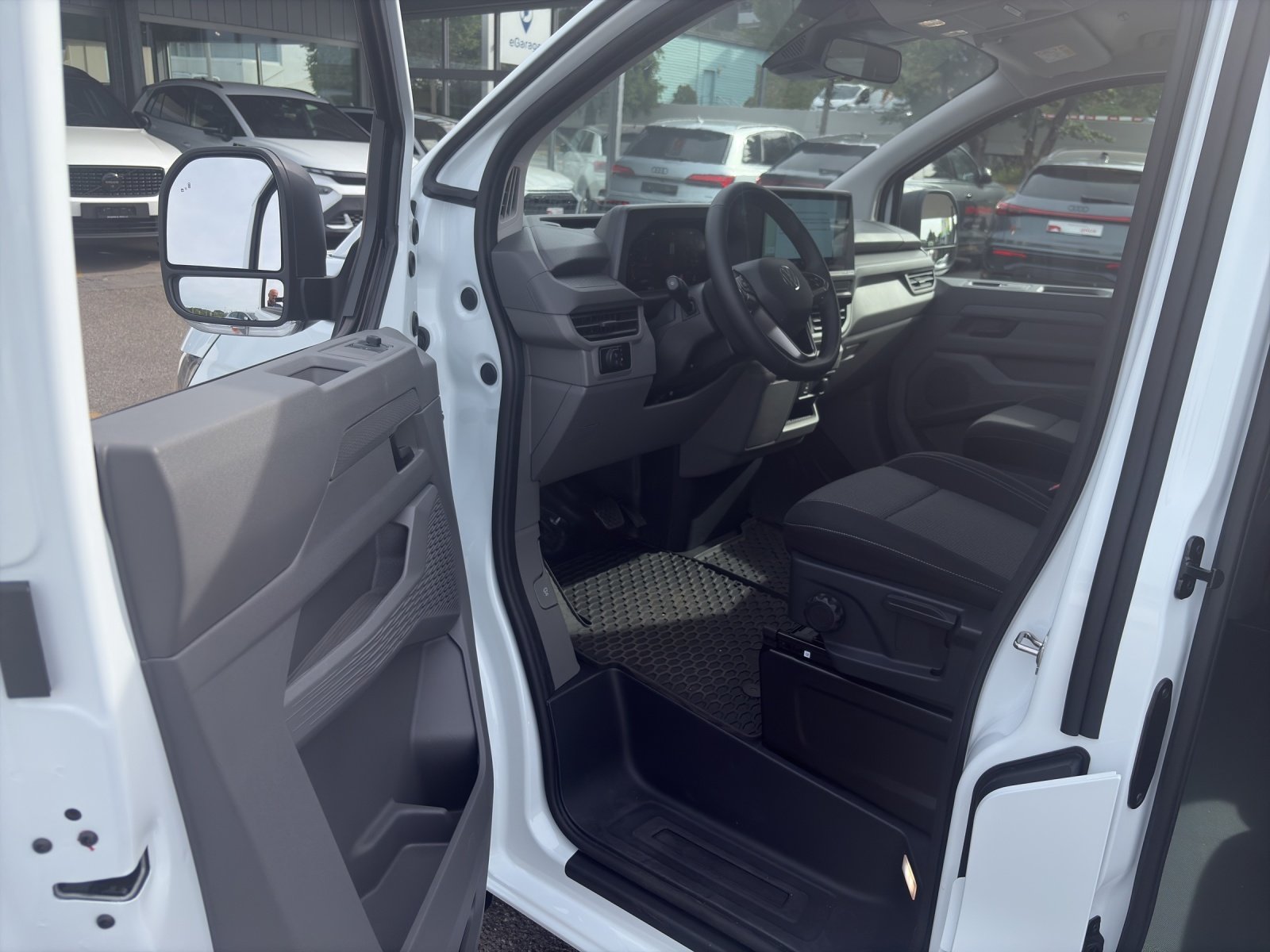 VW Caravelle 3100 2.0 TDI 150 Basis, Diesel, Occasion / Gebraucht, Automatik - 5
