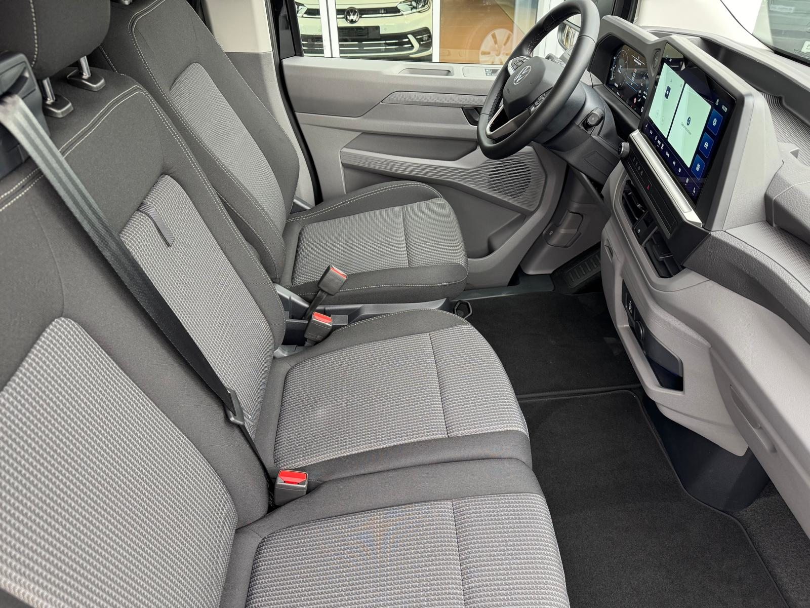 VW Caravelle Basis RS 3100mm, Diesel, Second hand / Used, Automatic - 3