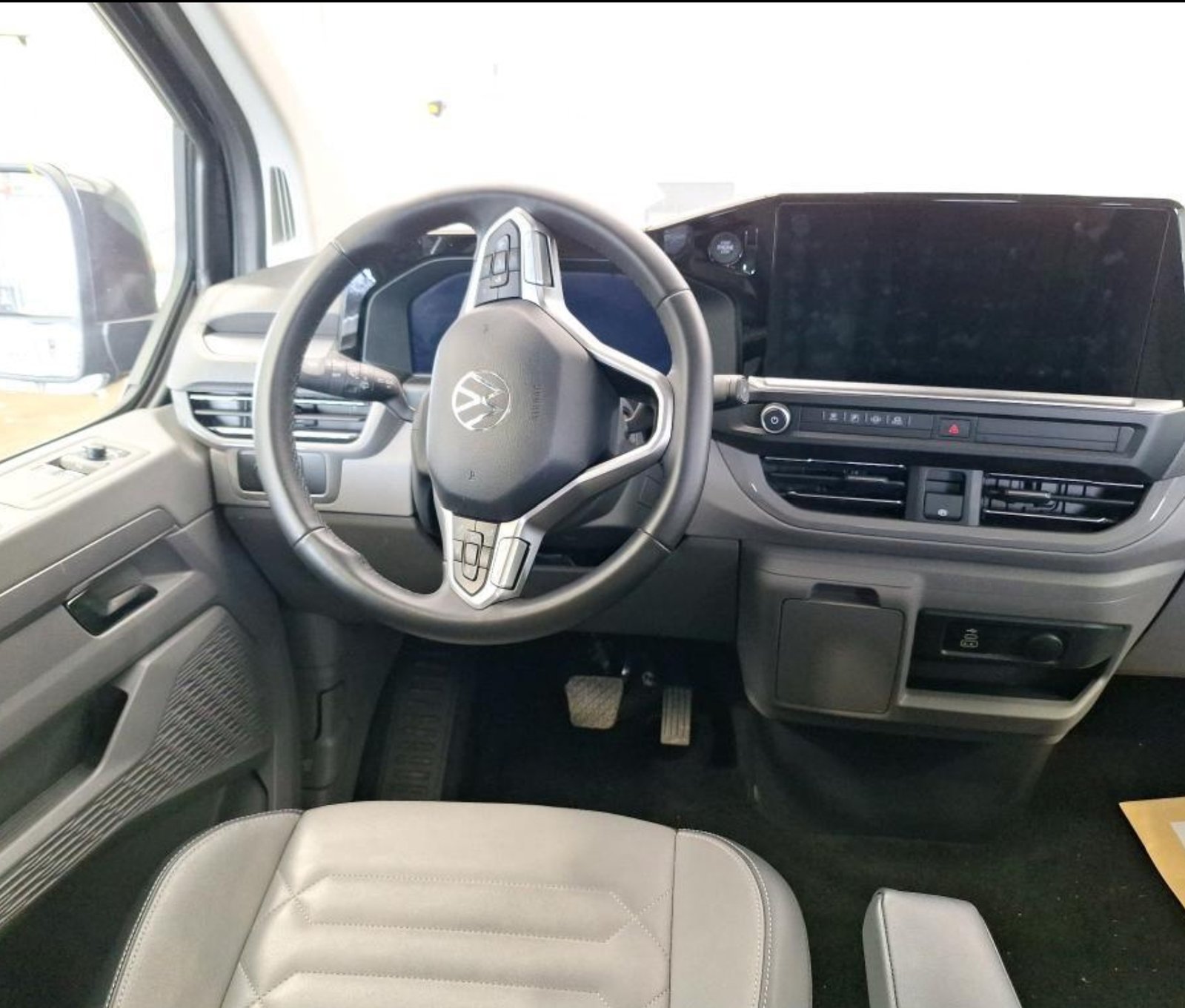 VW Caravelle 2.0 TDI Style Aut.8 4 Motion, Diesel, Occasioni / Usate, Automatico - 2
