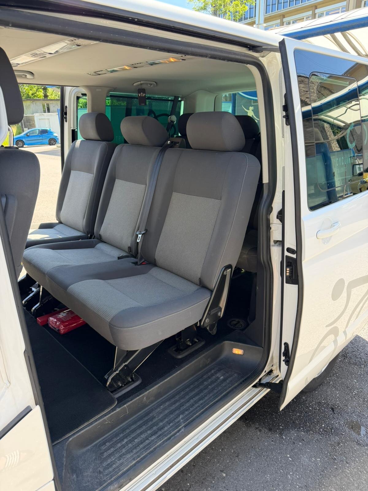 VW Caravelle 4x4, Diesel, Occasion / Utilisé, Automatique - 5