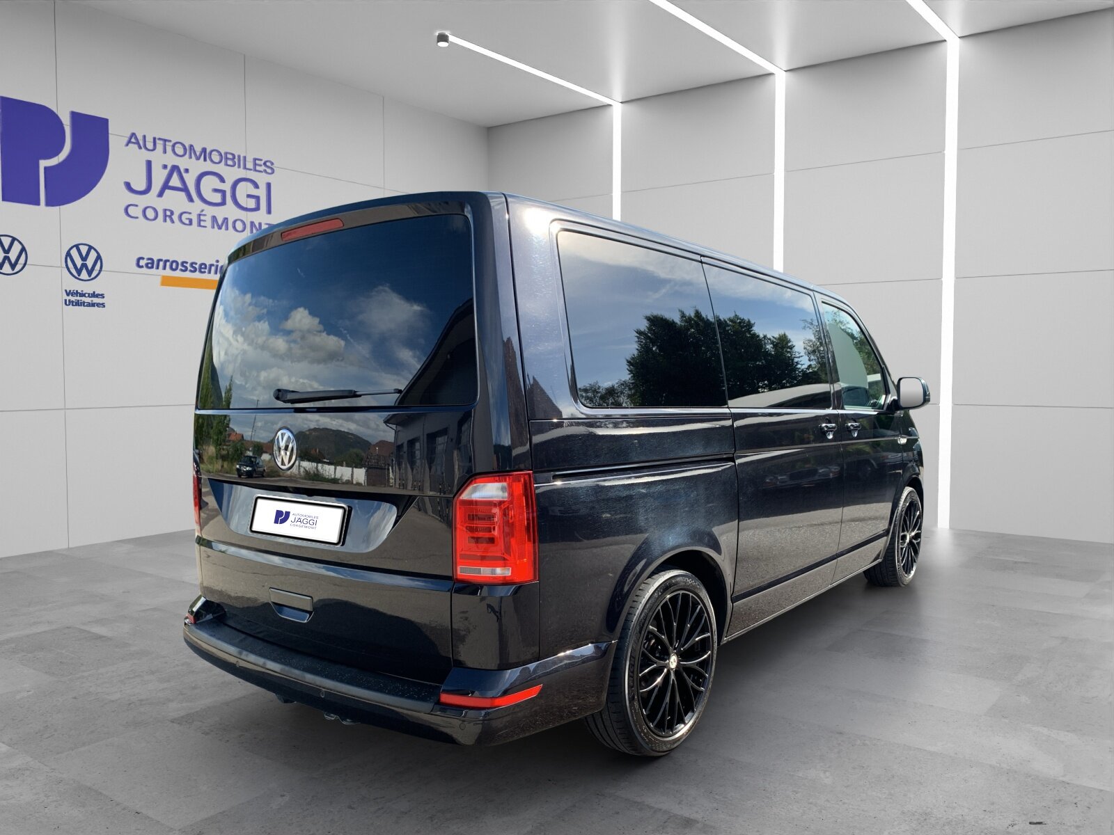 VW Caravelle 4x4 autoamat 8 places, Diesel, Occasion / Utilisé - 3