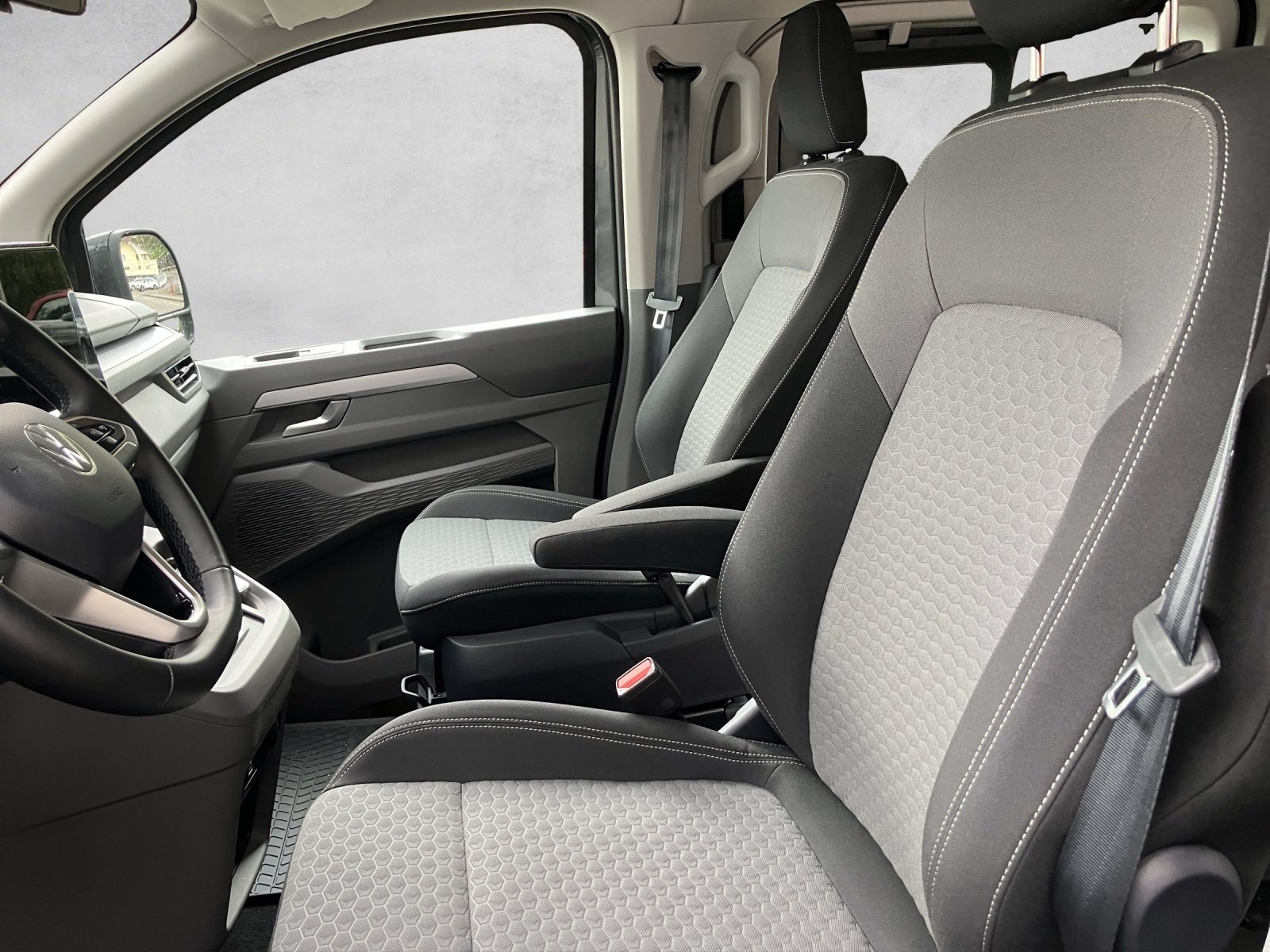 VW Caravelle 2.0 TDI Life Aut.8, Diesel, Ex-demonstrator, Automatic - 7