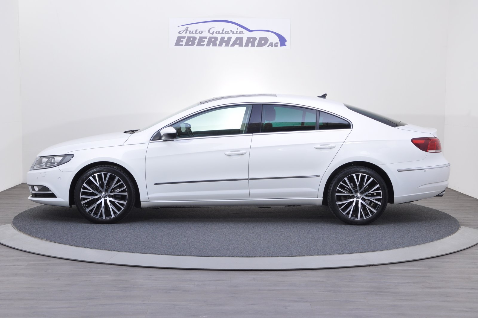 VW 3.6 V6 FSI 4Motion, Petrol, Second hand / Used, Automatic - 2