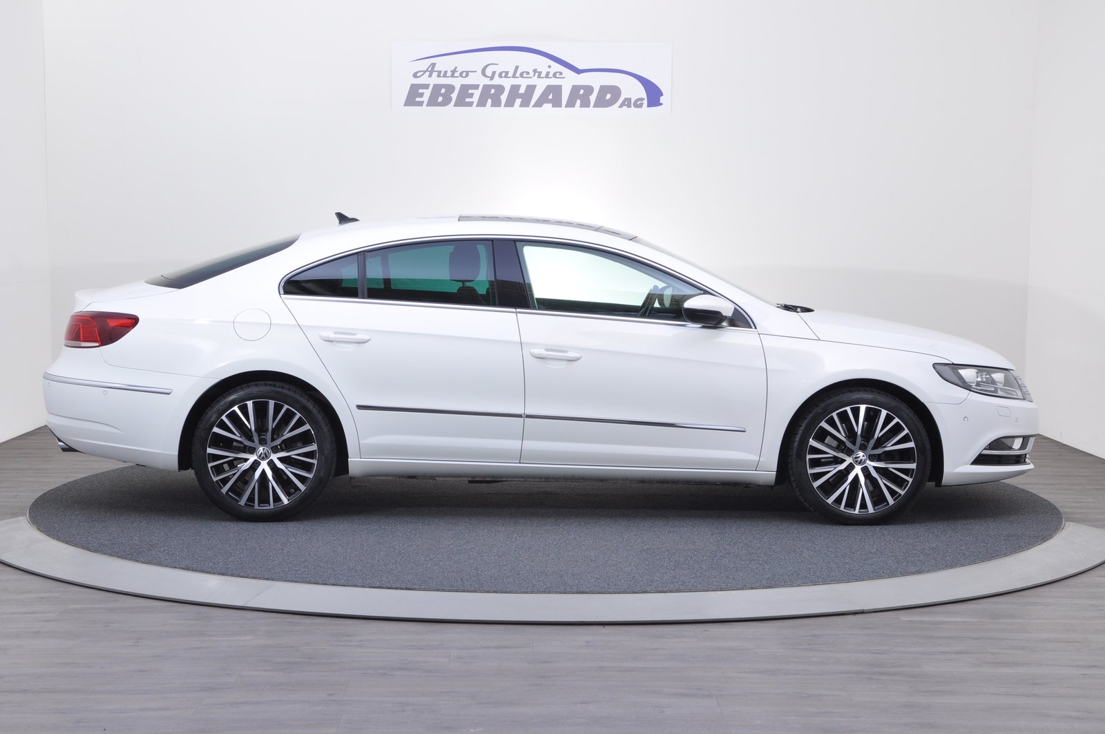 VW 3.6 V6 FSI 4Motion, Petrol, Second hand / Used, Automatic - 6