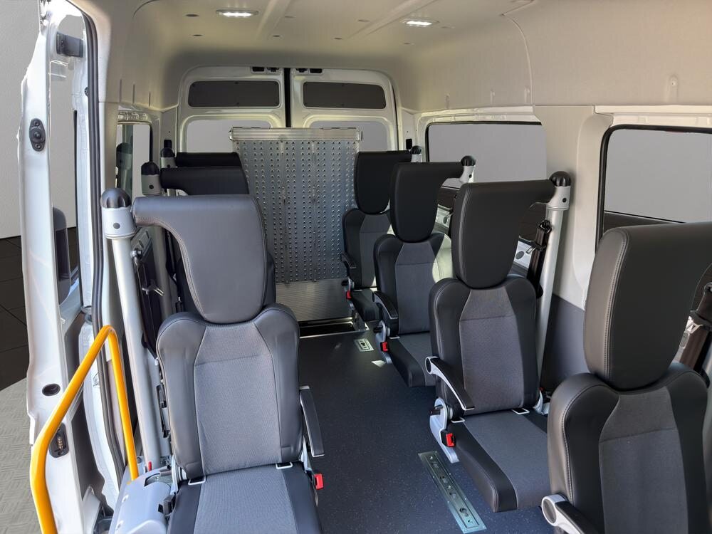 VW Crafter 35 Kastenwagen RS 3640 mm, Diesel, New car, Automatic - 7