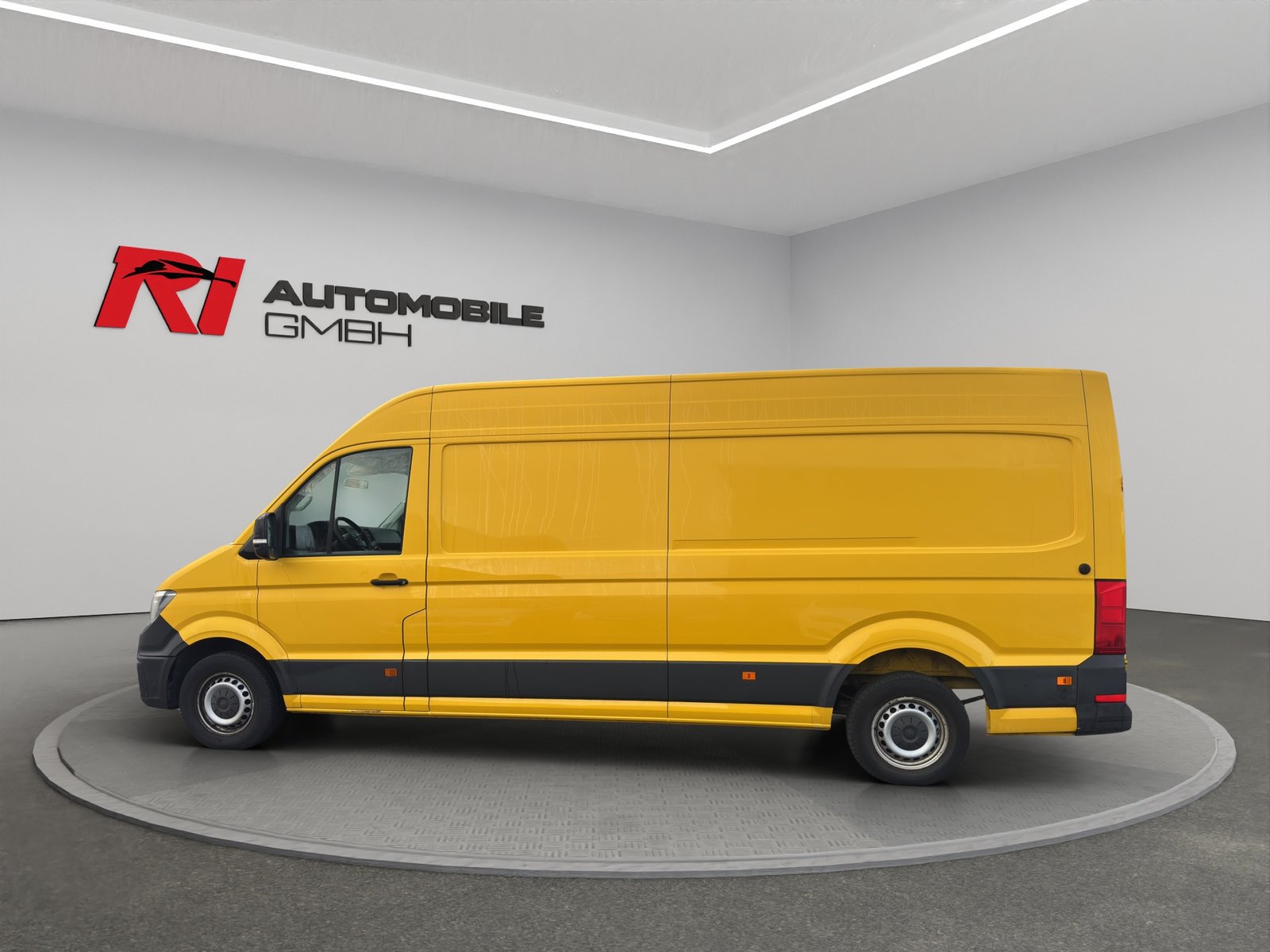 VW Crafter 35 2.0 TDI Entry L4 4Motion, Diesel, Second hand / Used, Manual - 3