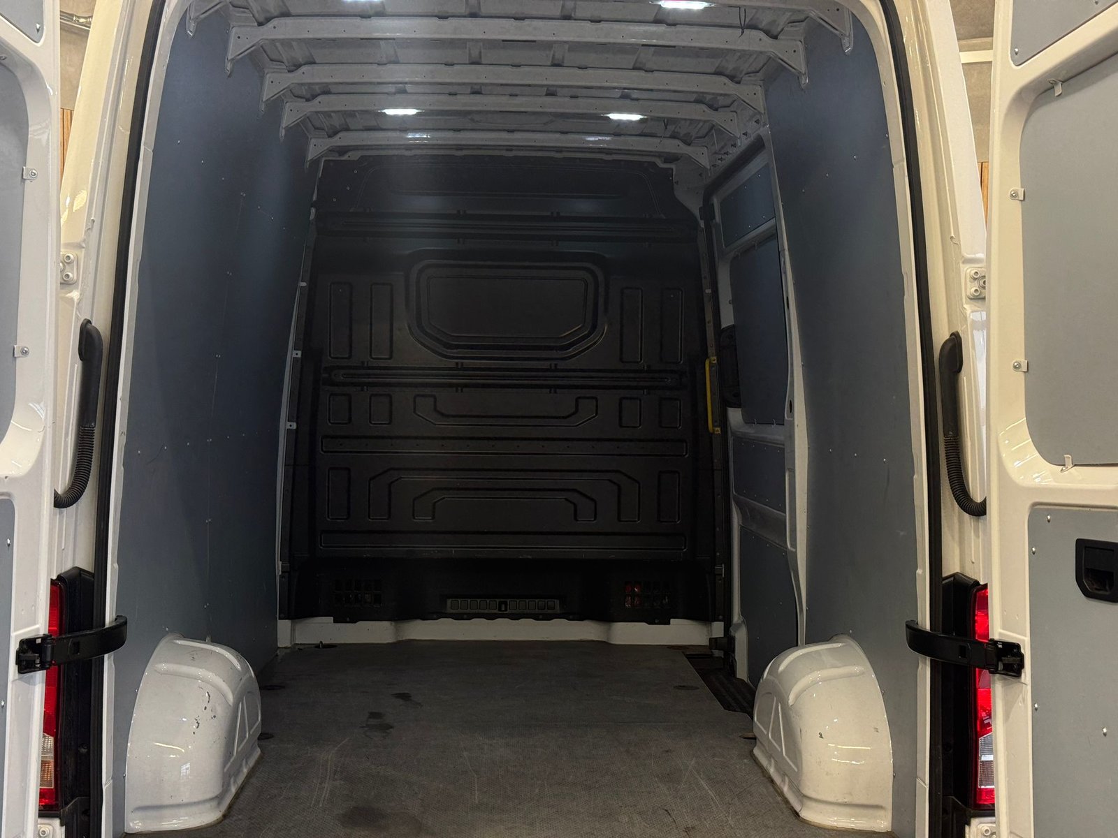 VW Crafter 35 2.0 TDI L3, Diesel, Occasion / Gebraucht, Handschaltung - 5