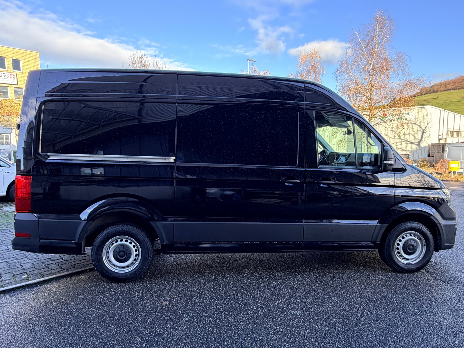 VW Crafter 35 2.0 TDI L3, Diesel, Second hand / Used, Manual - 2