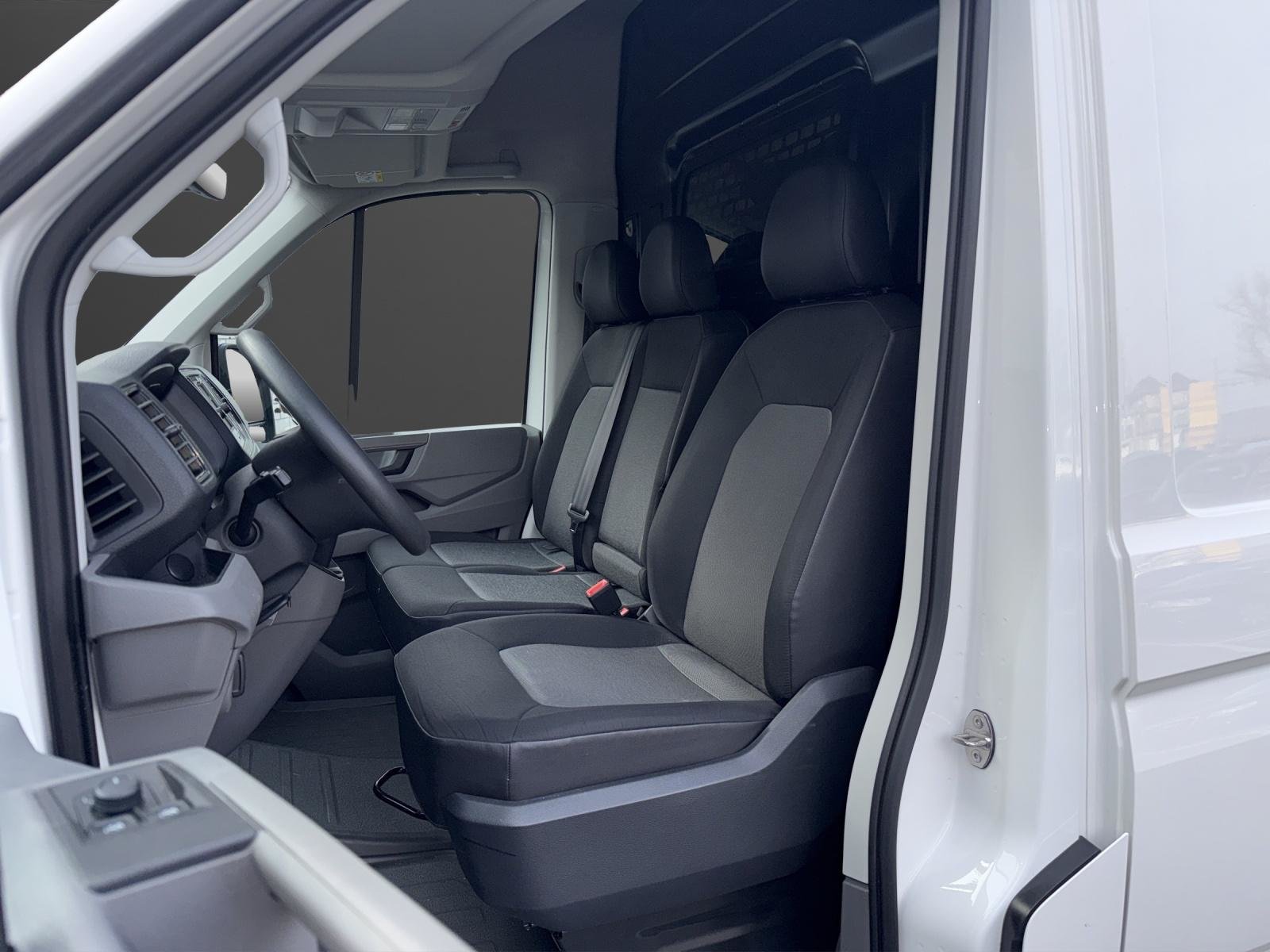 VW Crafter 35 2.0 TDI L4, Diesel, Second hand / Used, Manual - 7