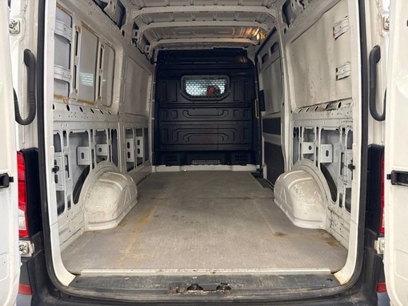 VW Crafter 35 2.0 TDI Entry L3, Diesel, Second hand / Used, Manual - 6