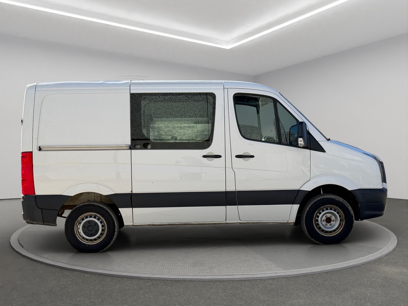 VW Crafter 35 2.0 TDI CR, Diesel, Second hand / Used, Manual - 4
