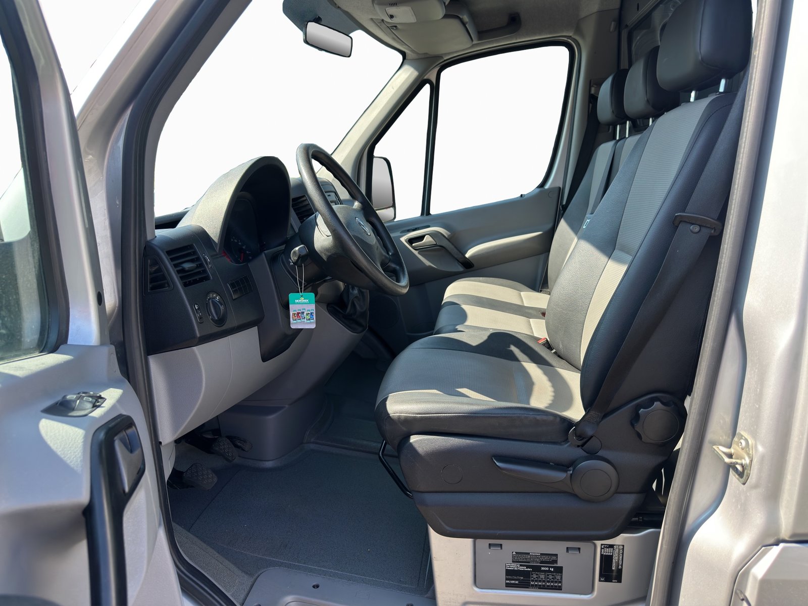 VW CRAFTER, Diesel, Occasion / Utilisé, Manuelle - 4
