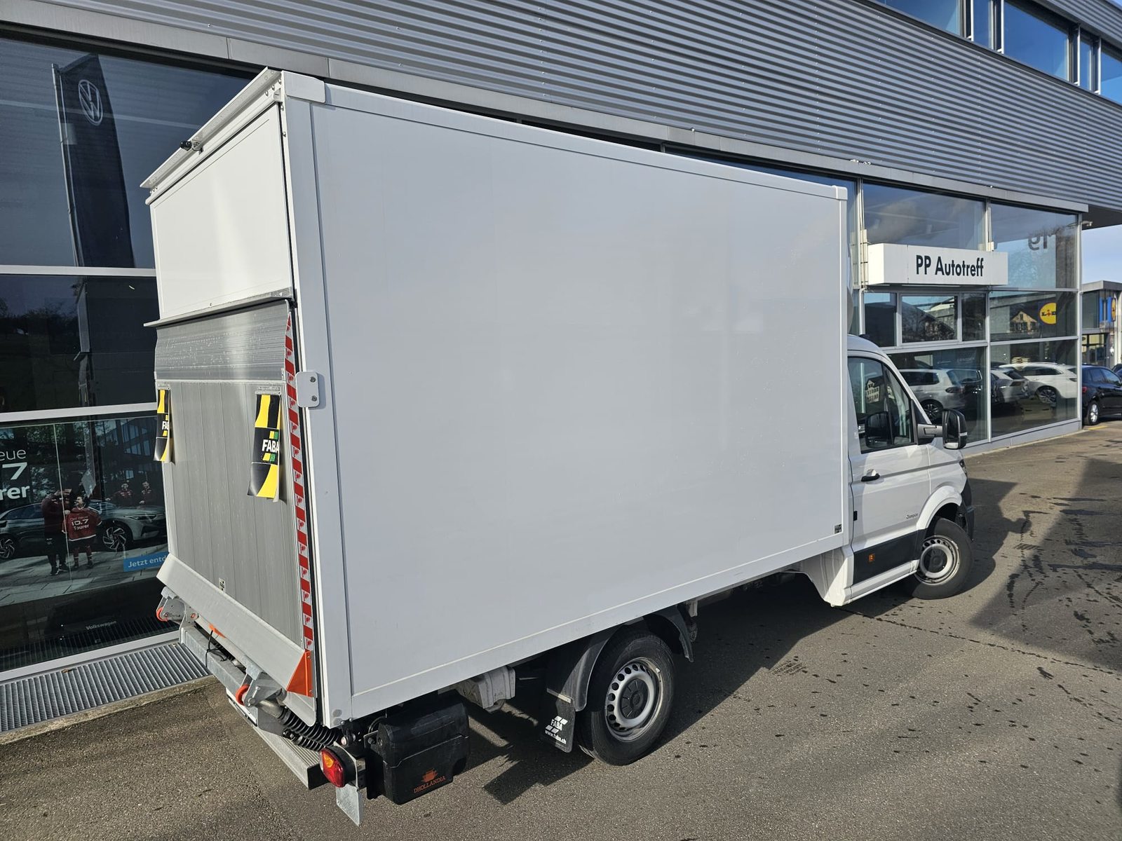 VW Crafter 35 Chassis-Kabine Champion RS 3640 mm Singlebereifun, Diesel, Occasioni / Usate, Automatico - 2