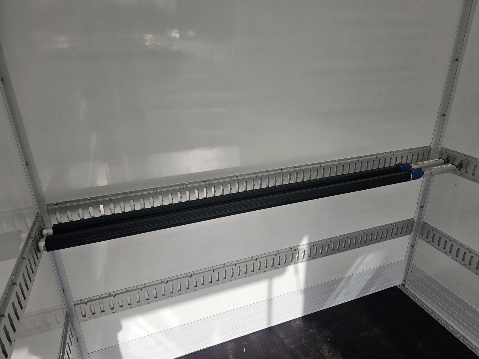 VW Crafter 35 Chassis-Kabine Champion RS 3640 mm Singlebereifun, Diesel, Occasioni / Usate, Automatico - 7
