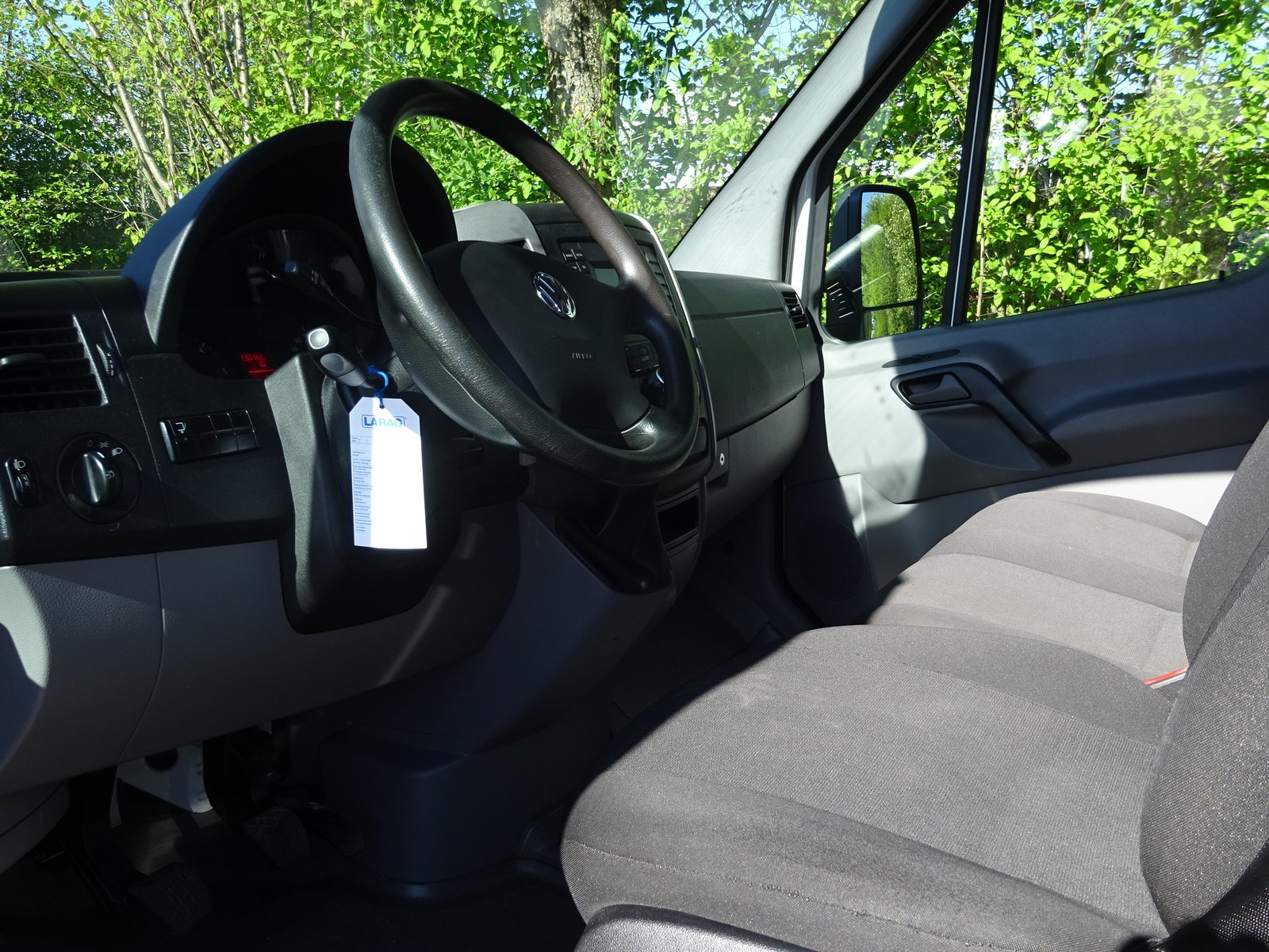VW Crafter 35 Brücke mit Verdeck und Hebebühne, Diesel, Second hand / Used, Manual - 2