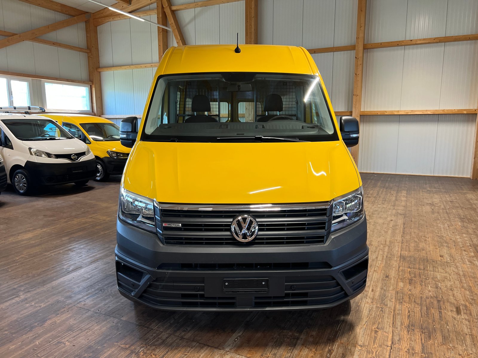 VW Crafter 35 2.0 TDI L4 4Motion, Diesel, Second hand / Used, Manual - 2