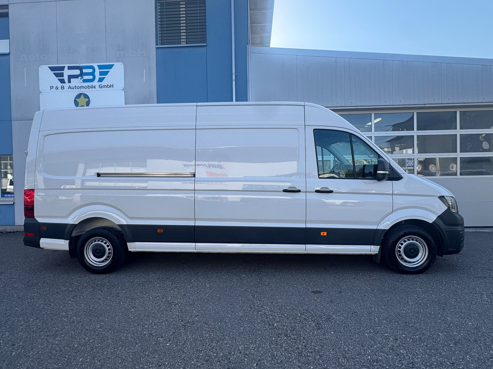VW Crafter 35 2.0 TDI L4 A, Diesel, Occasion / Gebraucht, Automatik - 3
