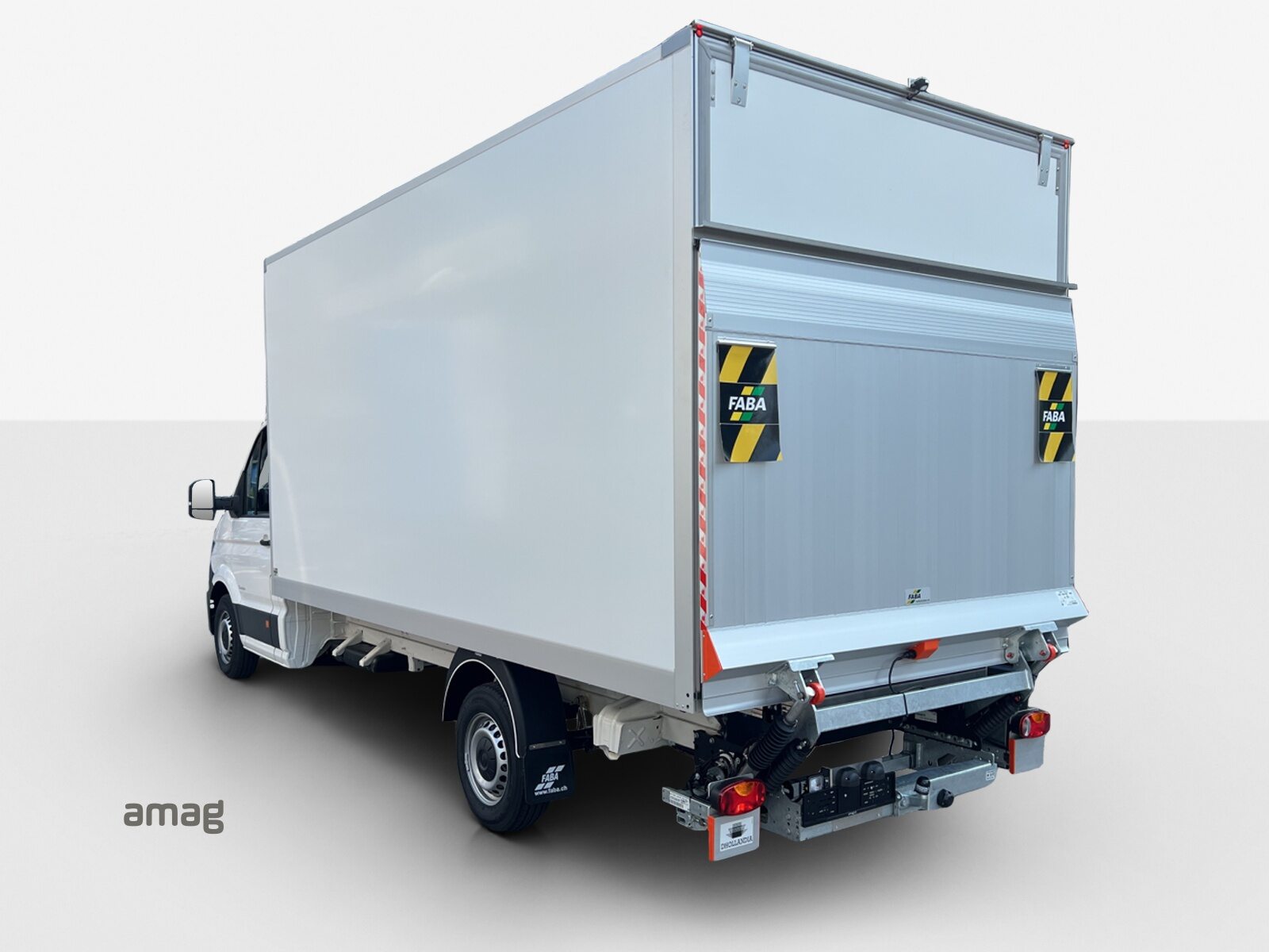 VW Crafter 35 Chassis-Kabine Champion Koffer RS 4490 mm