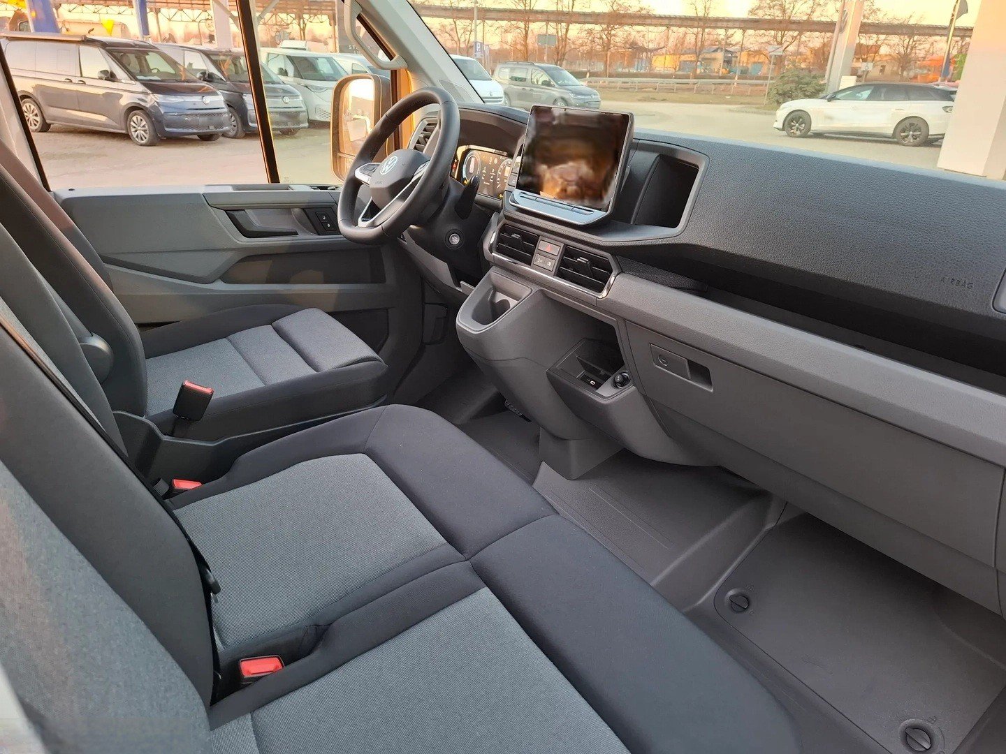VW Crafter 35 2.0 BiTDI Entry L4 A 4Motion, Diesel, New car, Automatic - 6
