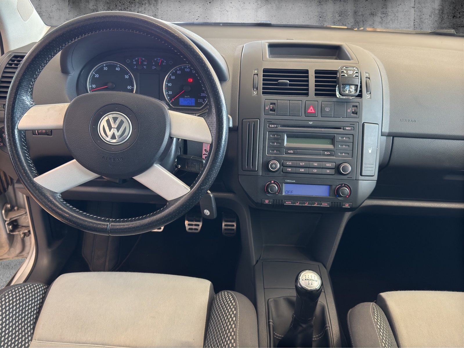 VW CrossPolo 1.6 16V, Essence, Occasion / Utilisé, Manuelle - 7