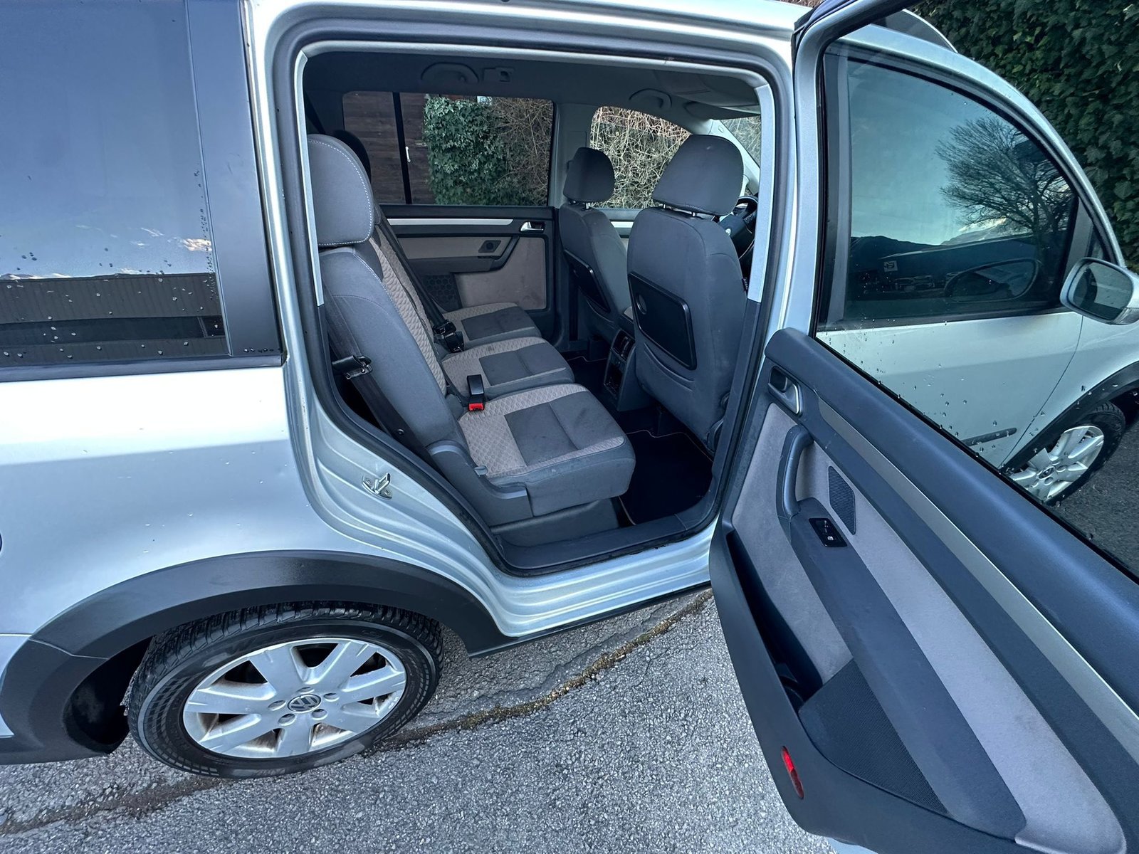 VW CrossTouran 1.4 TSI DSG, Benzin, Occasion / Gebraucht, Automatik - 7
