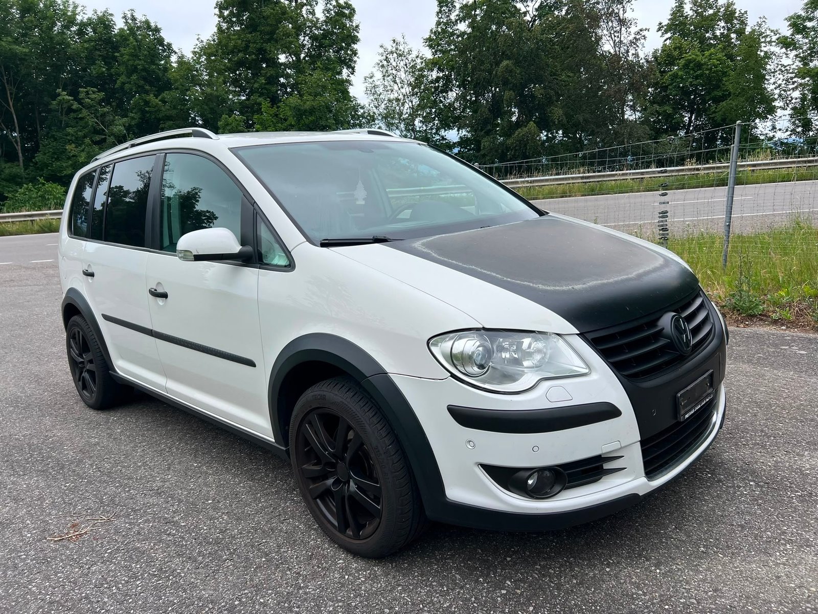 VW CrossTouran 1.4 TSI DSG, Petrol, Second hand / Used, Automatic - 2