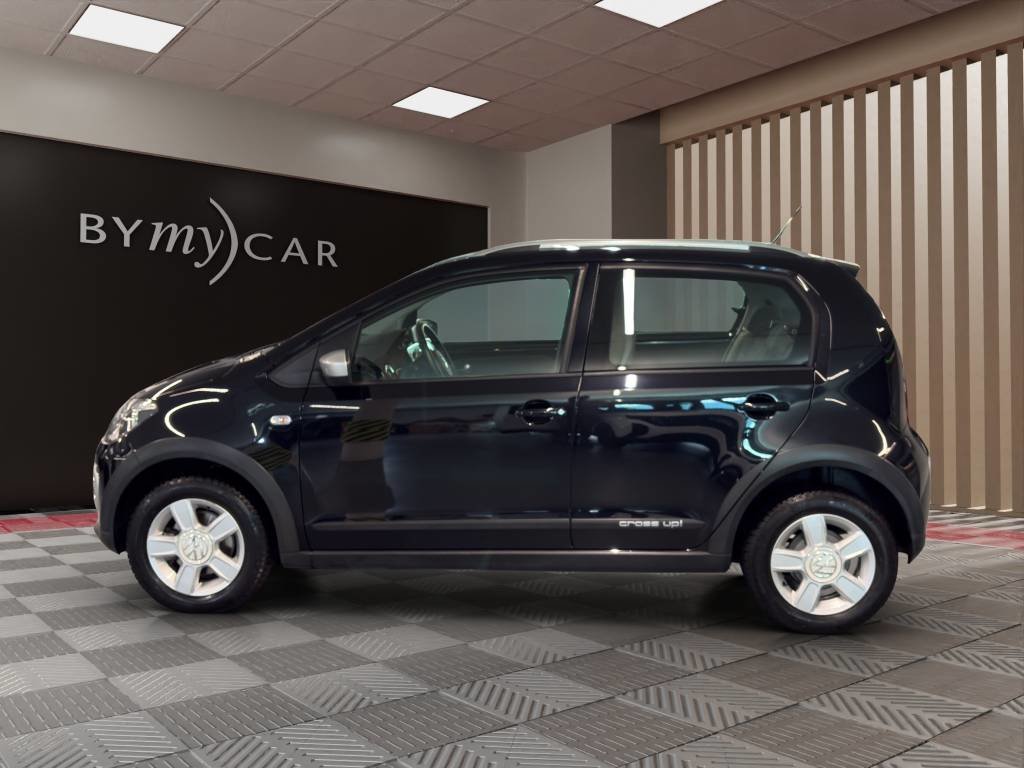 VW CrossUp 1.0, Essence, Occasion / Utilisé, Manuelle - 4