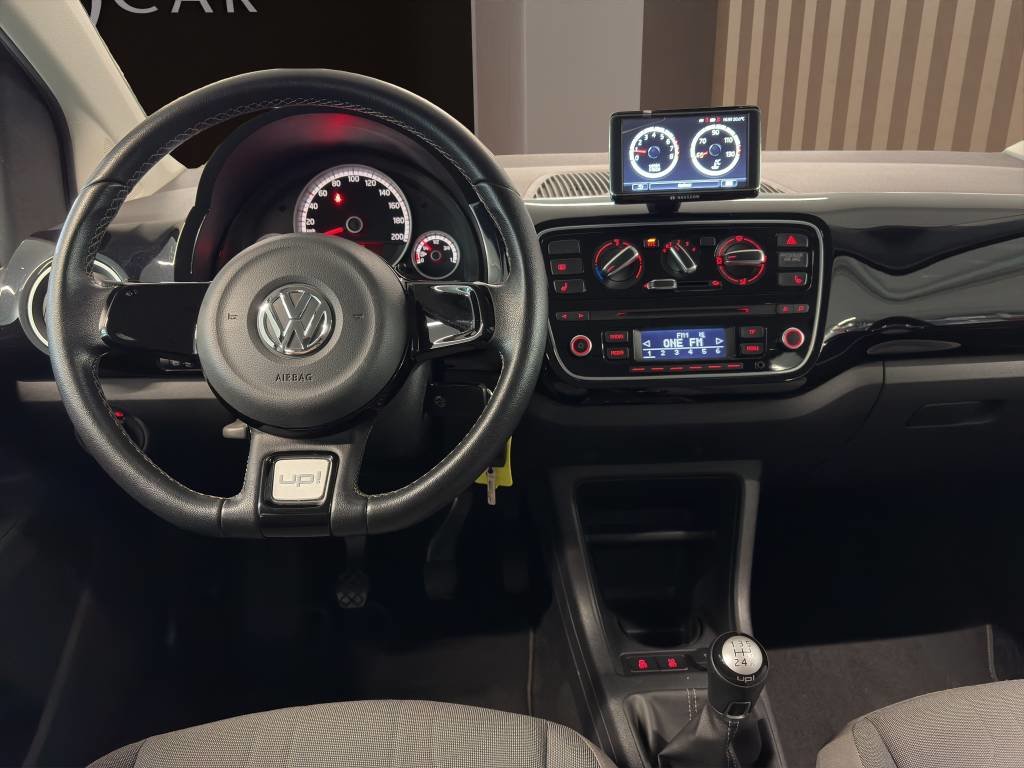 VW CrossUp 1.0, Essence, Occasion / Utilisé, Manuelle - 5