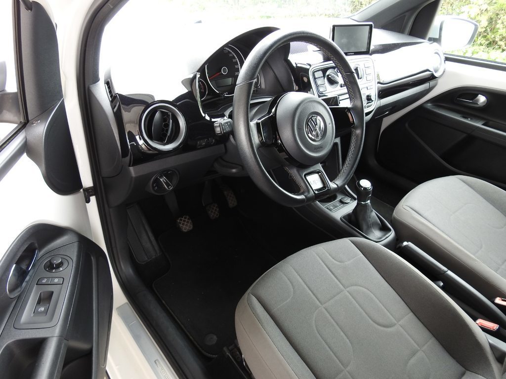 VW Cross Up 1.0 MPI 75, Essence, Occasion / Utilisé, Manuelle - 7