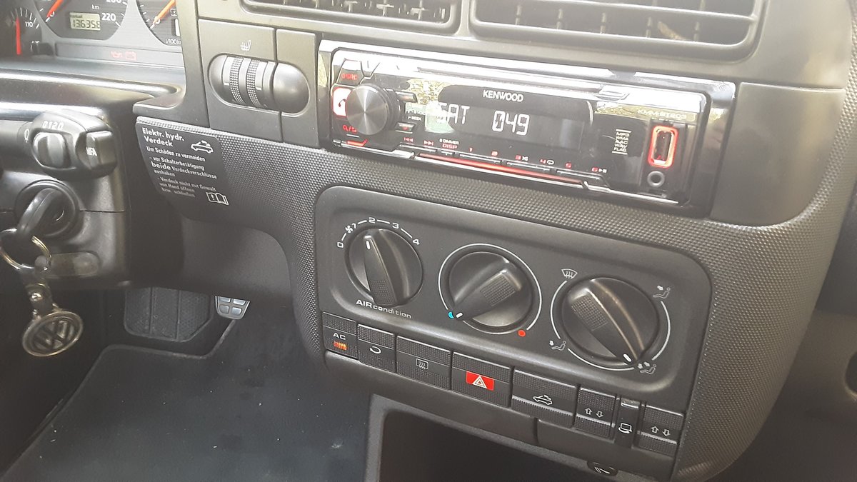 VW Golf Cabriolet 2000 Highline, Benzin, Occasion / Gebraucht, Handschaltung - 4